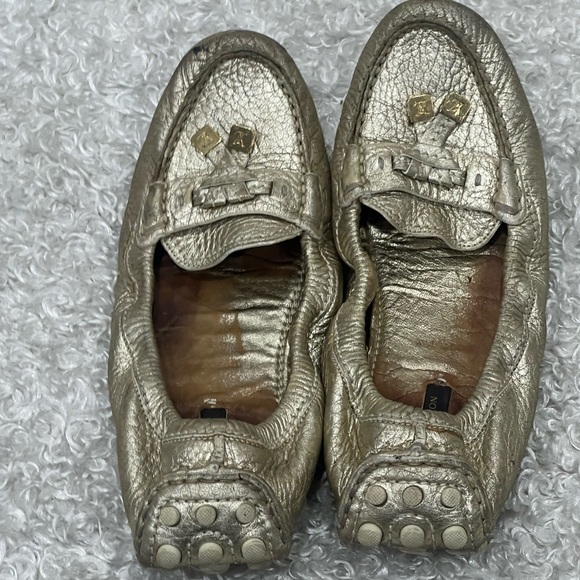 Louis Vuitton Metallic Gold Leather Bow Scrunch Slip On Loafers - Picture 5 of 12